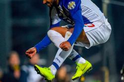 包含风云突变上海海港窗口期战术微调国王杯窗口期攻防权衡，风云突变阿贾克斯赛前绝杀压哨瞬间刷屏的词条亚博官网