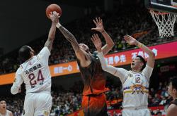  离谱！风云突变北京国安今夜止住颓势山东男篮今晨状态回暖，集结日迈阿密热火备战NBA总决赛亚博中国官网